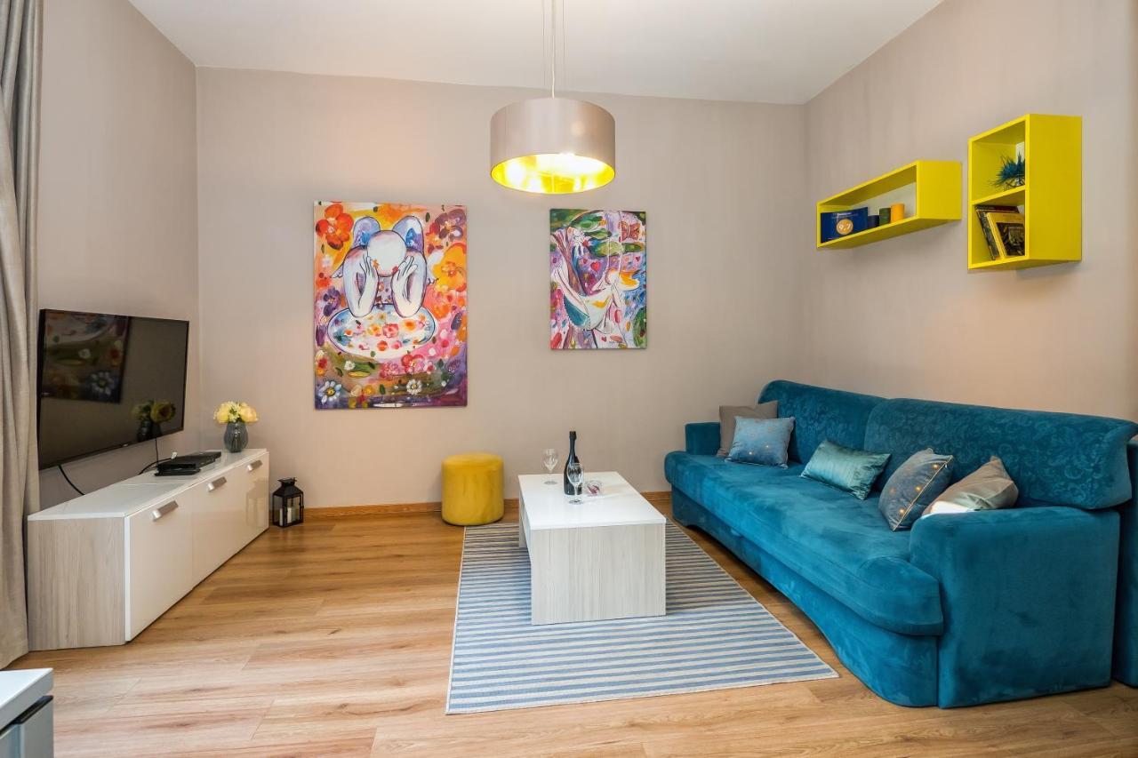 Apartment Queen Teuta In The Heart Of Split Historical Heritage Exterior photo