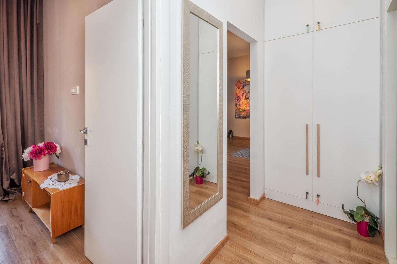 Apartment Queen Teuta In The Heart Of Split Historical Heritage Exterior photo