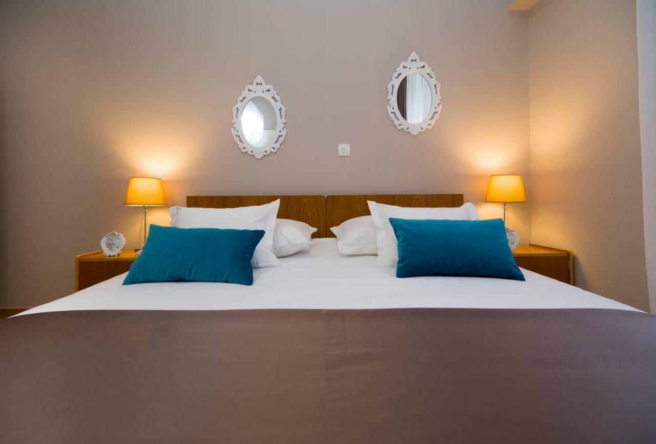 Apartment Queen Teuta In The Heart Of Split Historical Heritage Exterior photo